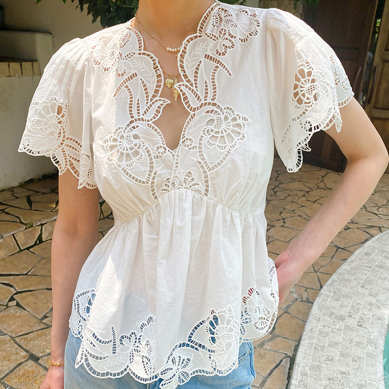Embroidery Eyelet - بلوزة نسائية صيفية بتصميم فرنسي مزينة