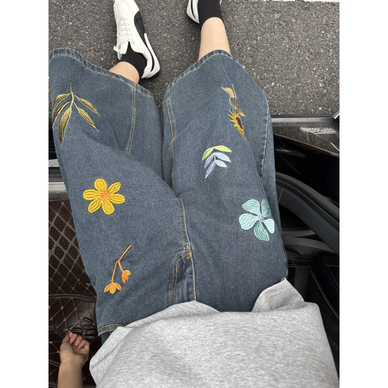 شورت جينز للجنسين بتطريز زهور  - مراجعة Embroidery Jeans وسعره