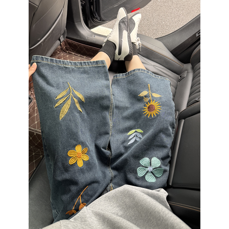 شورت جينز للجنسين بتطريز زهور  - مراجعة Embroidery Jeans وسعره