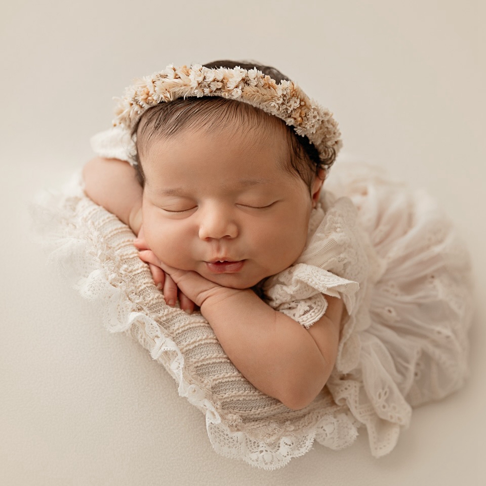 ملابس تصوير احترافية للمواليد  - مراجعة Embroidery Studio وسعره